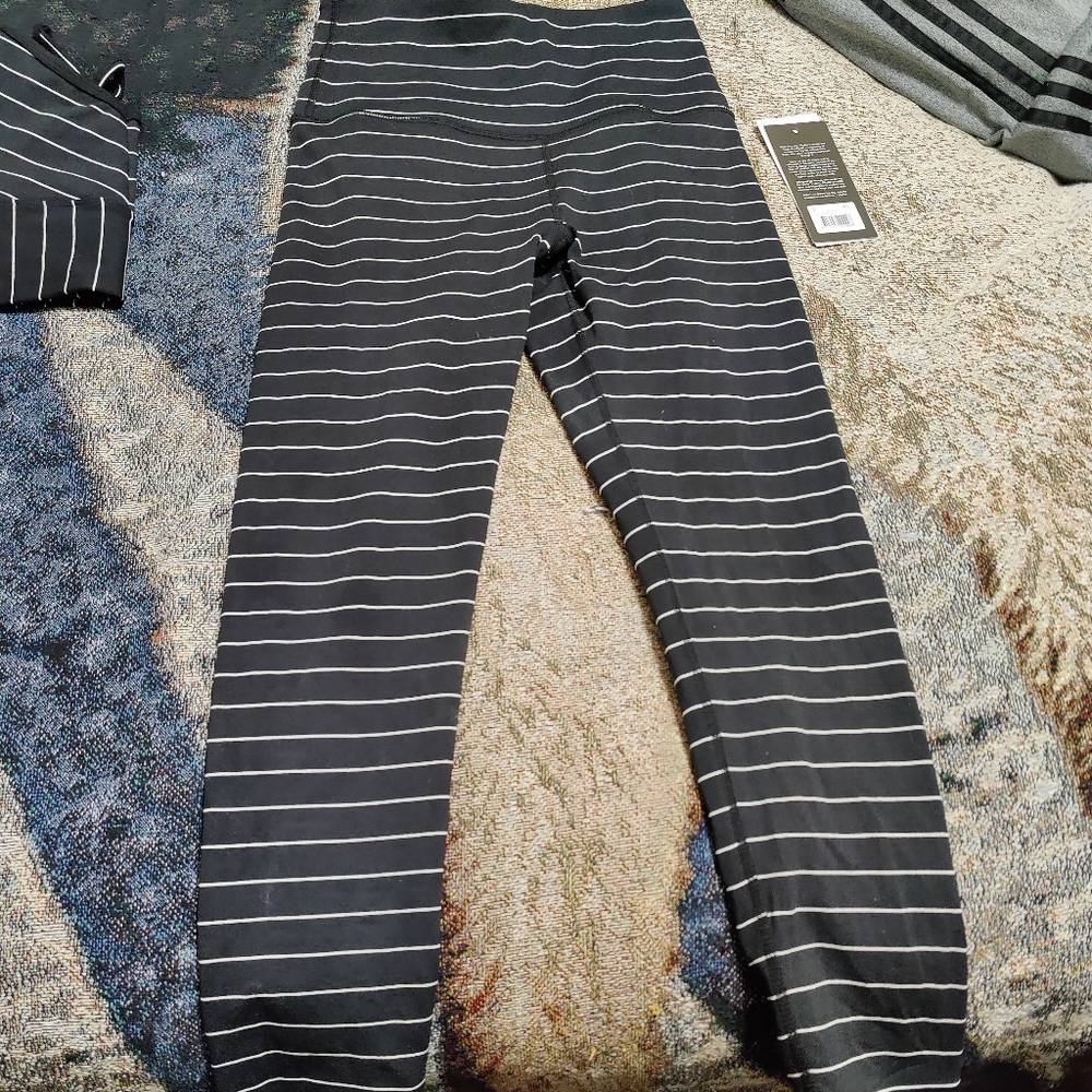NWT Glyder 7/8 legging